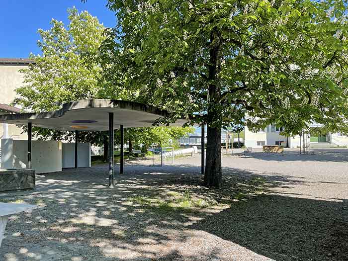 Schulanlage Bruggen St. Gallen - dem Bedürfnis nach Bewegung, aktiver Pausenerholung und naturnahem Erlebnis mitten in der Stadt soll nachgekommen werden.